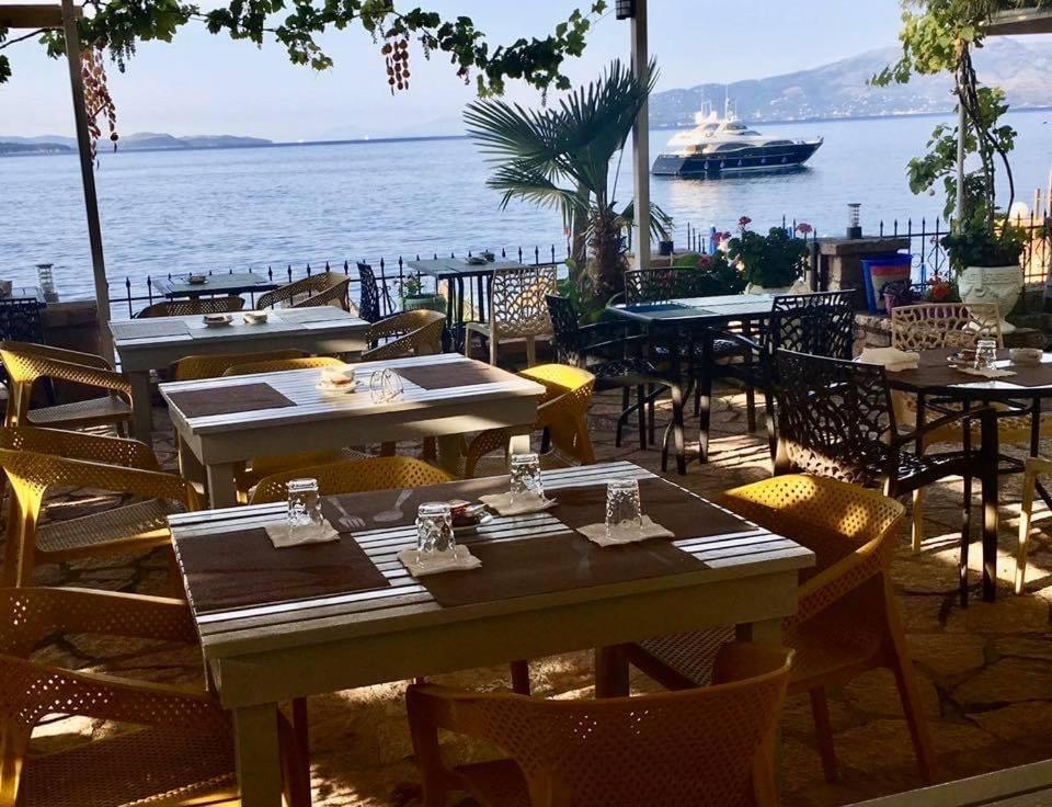Kalemi'S Beachside Hotel Sarandë Exterior foto
