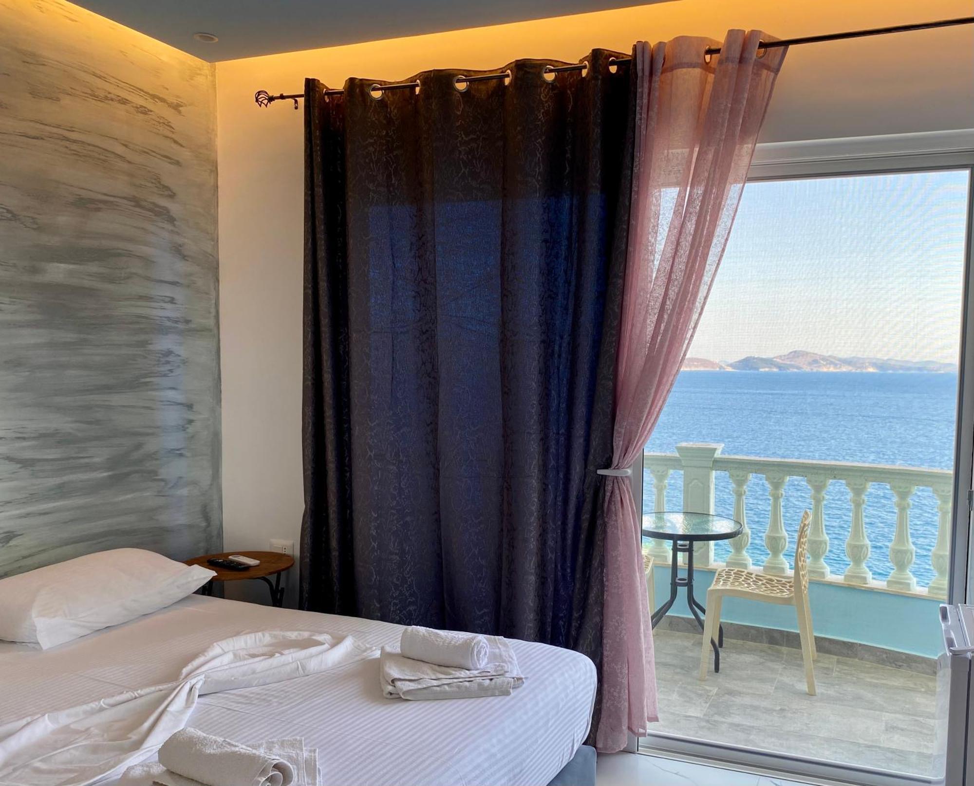 Kalemi'S Beachside Hotel Sarandë Exterior foto